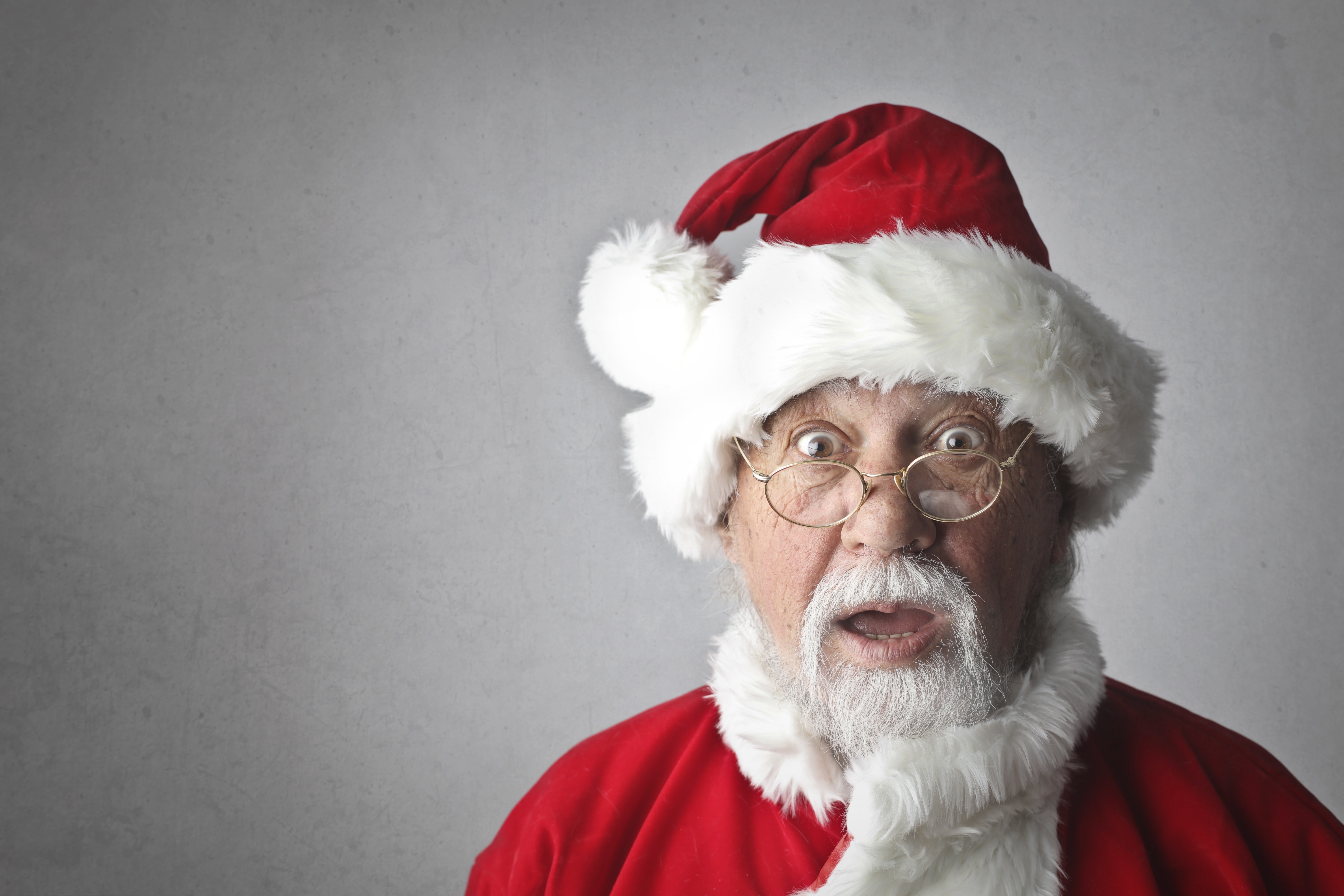 A picture of an outraged Santa Claus. 